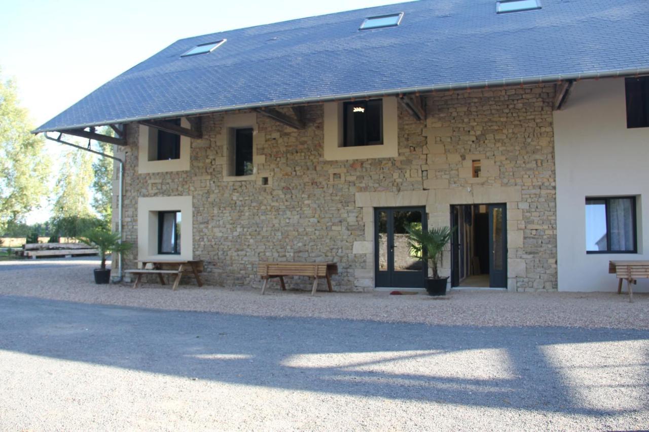 Logis Du Grand Pin Apartment Saint-Martin-des-Entrees Exterior photo