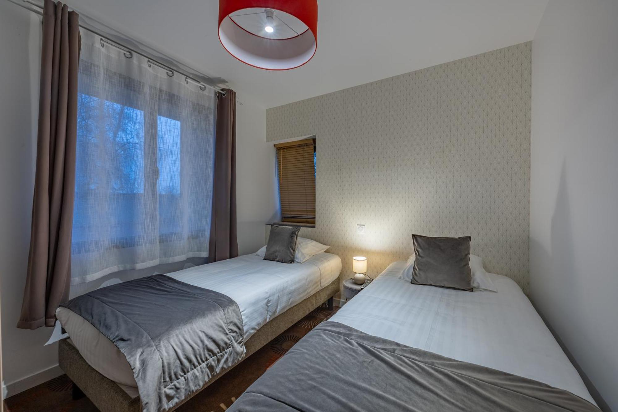 Logis Du Grand Pin Apartment Saint-Martin-des-Entrees Exterior photo
